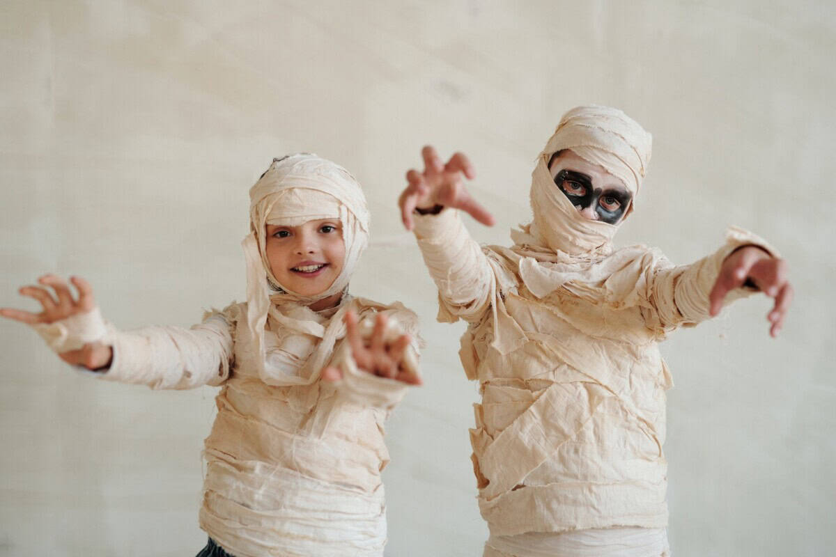 Halloween fancy dress - zombies